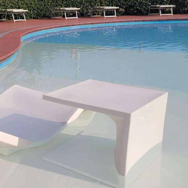 Design Beistelltisch Aqua Indoor – Outdoor Serralunga