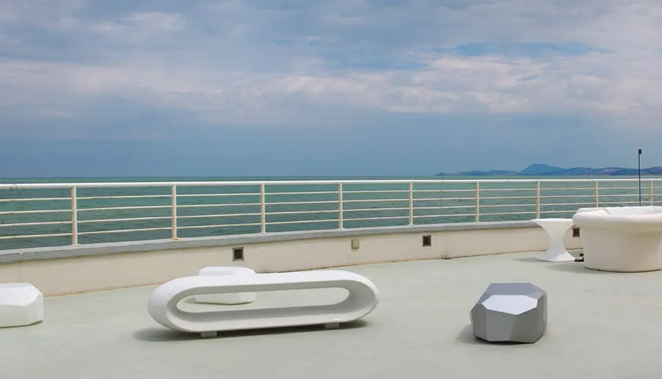 Design Bank Loop Indoor – Outdoor Serralunga – Bild 5