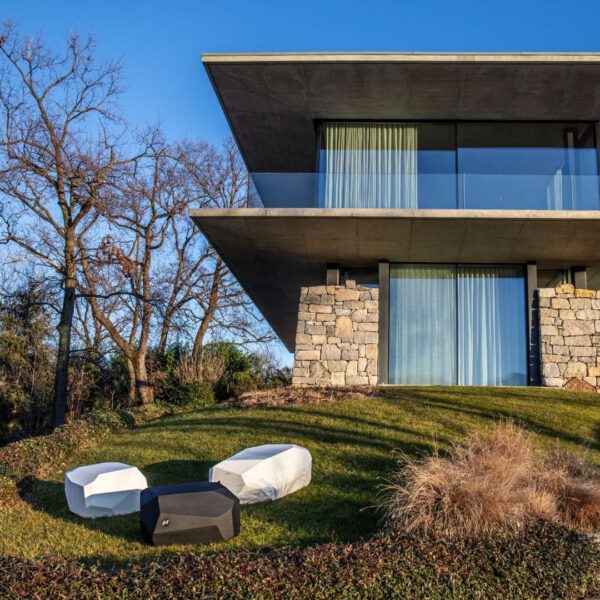 Modern Tisch / Gartenbank Meteor L Indoor – Outdoor Serralunga