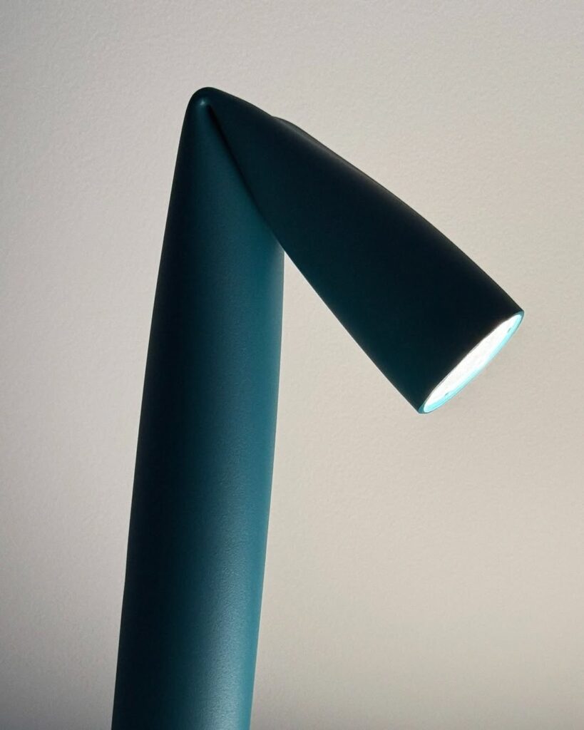 Designer LED - Tischlampe Bender Axolight