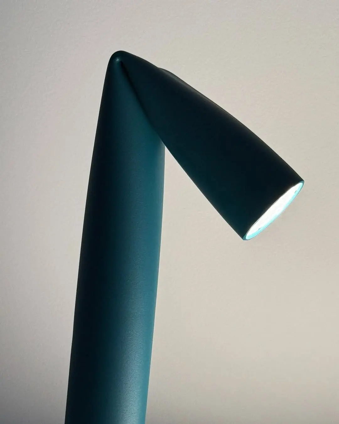 Designer LED - Tischlampe Bender Axolight – Bild 6