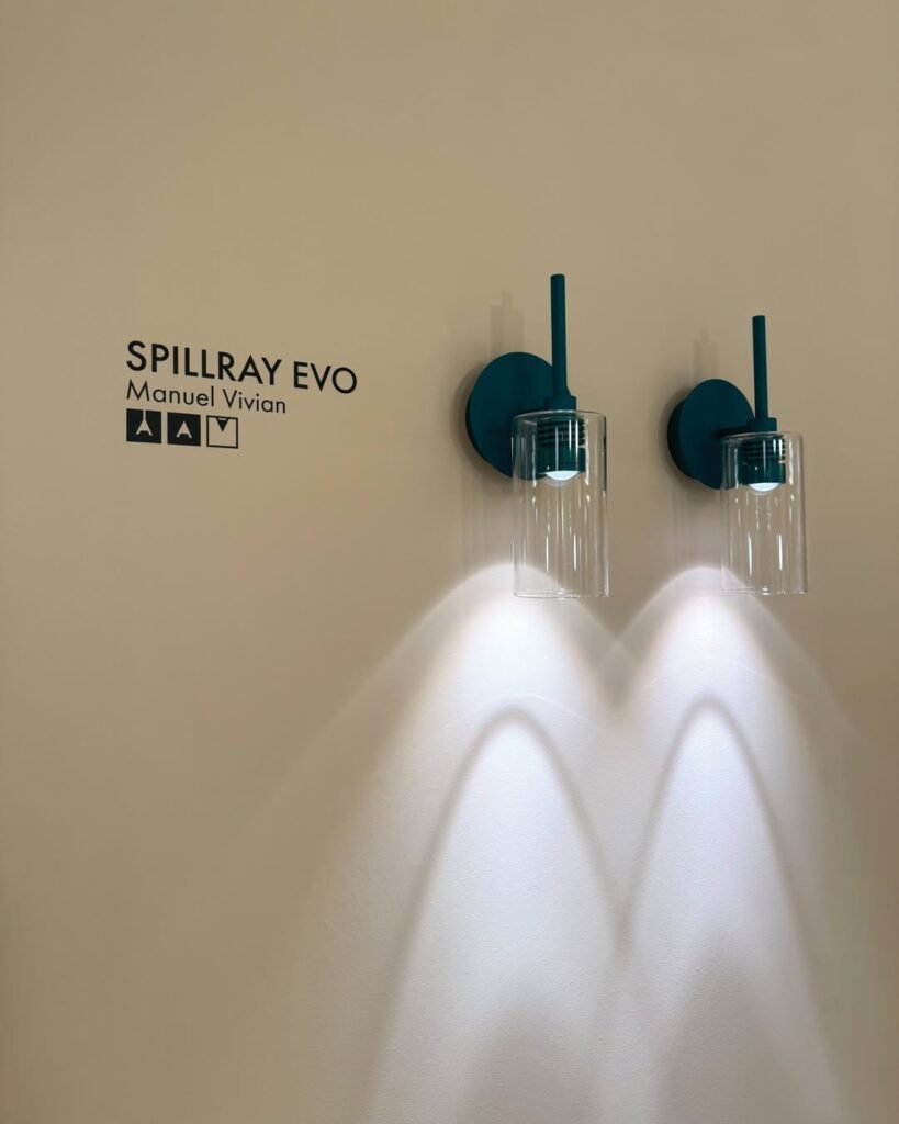 Exklusive Designer-LED-Wandleuchte Spillray Evo Axolight